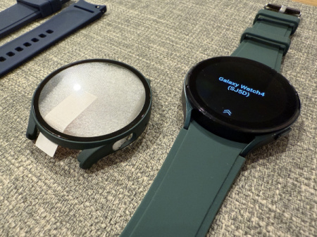 Lietots. Samsung Watch 4. 44 mm, zaļas krāsas. Laba stāvoklī.